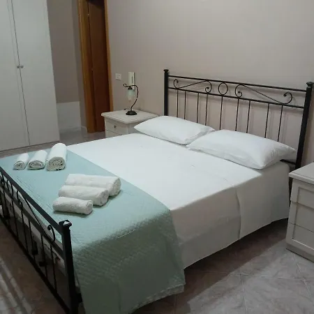 Holidays House Elizabeth * Avola